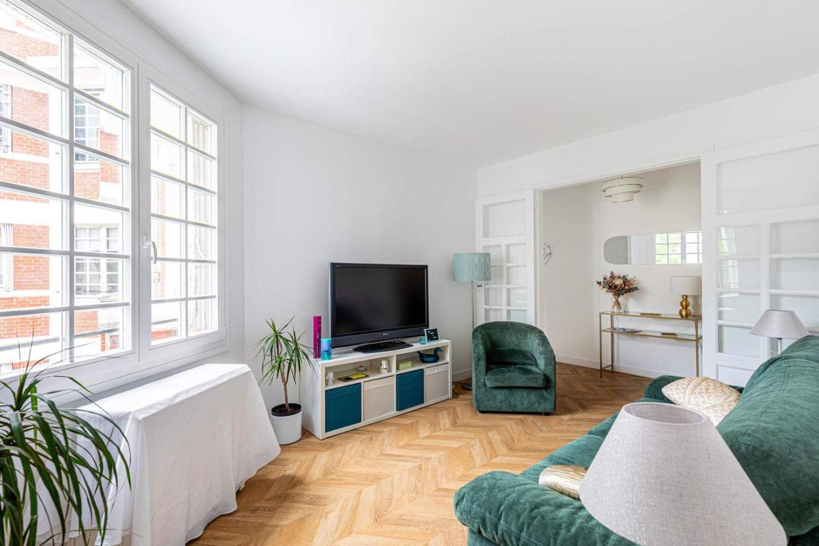 Апартаменты Guestready - Luxe Living Near The Eiffel Tower Париж Экстерьер фото